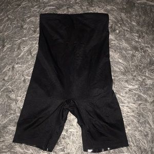 Tc high waist shaper. Lifts butt